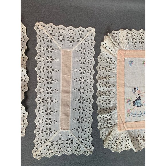 Vintage Lace Doilies Set with Embroidered Ladies - 3 Pieces for Elegant Decor - Picture 3 of 11